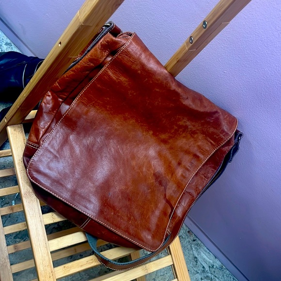 Fossil Other - Fossil messenger bag